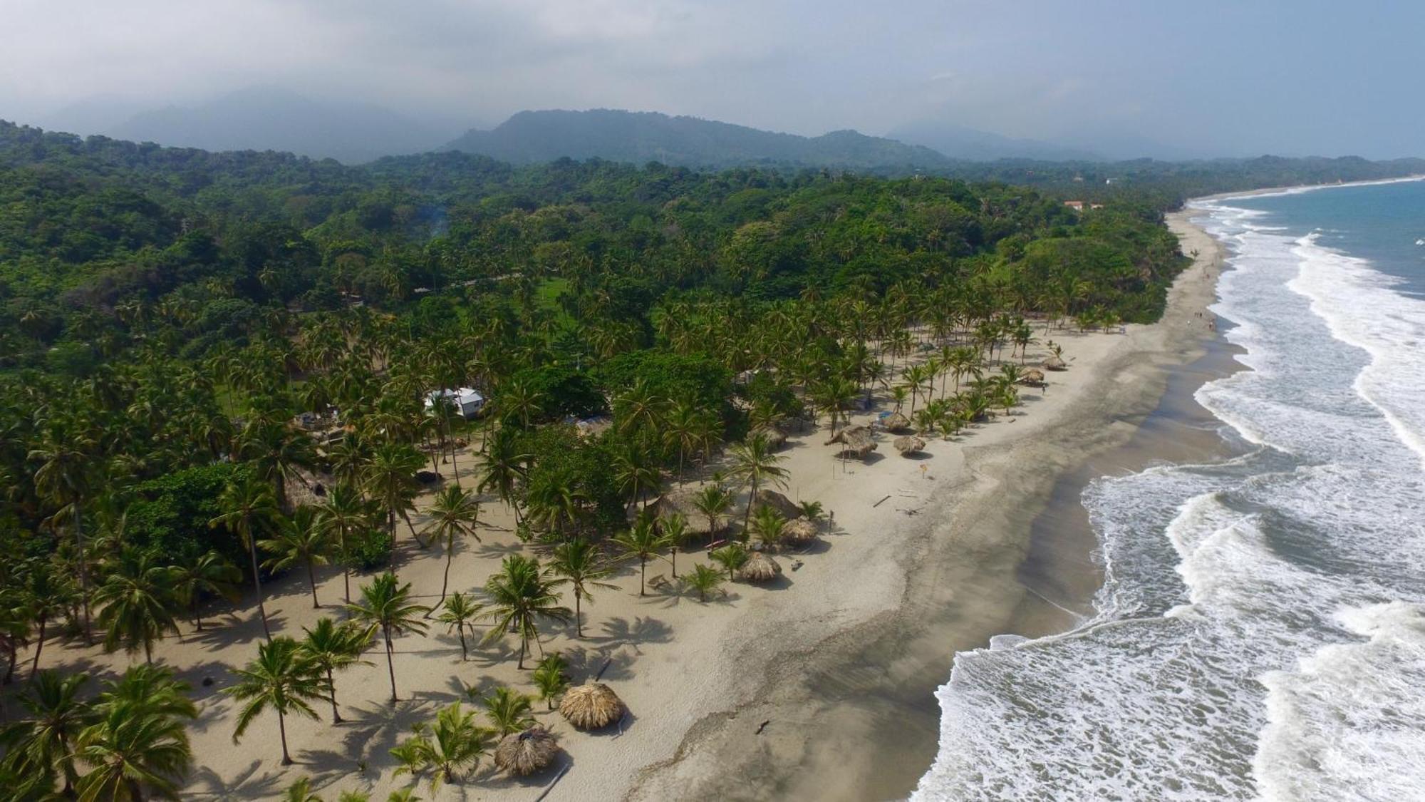 Отель Casa Grande Surf Гуачака Экстерьер фото