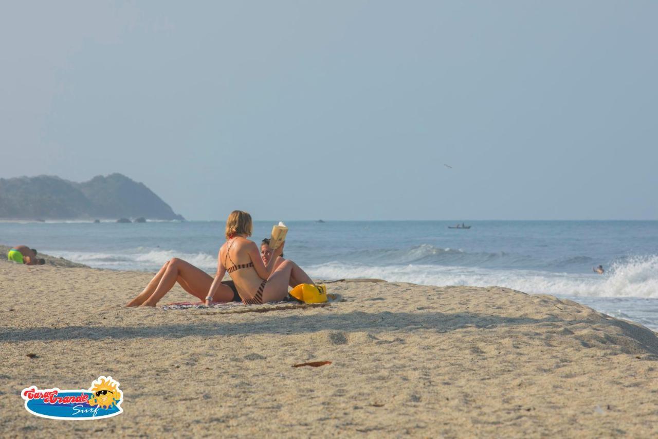Отель Casa Grande Surf Гуачака Экстерьер фото